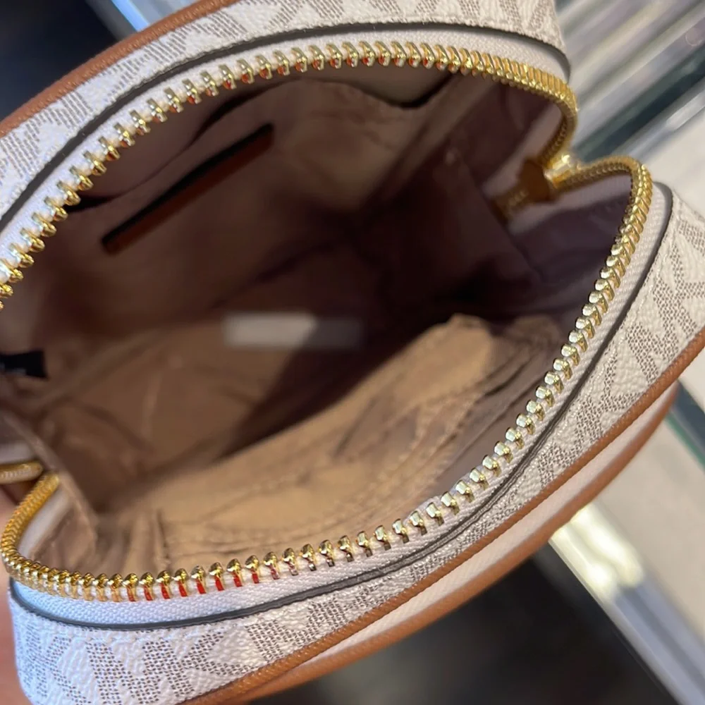 MICHAEL KORS  Jet Set Travel Medium Logo Crossbody Flight Bag # 35F1GTVC2B NWT - Picture 7 of 16